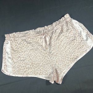 Victoria’s Secret Women’s Animal Print Silky Pajama / Lounge Shorts Size M